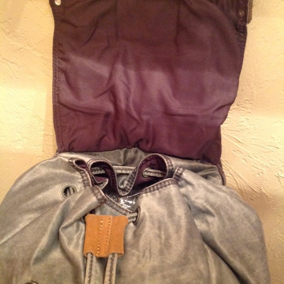 T.S.D. Distressed washed cotton denim backpack - Picture 8 of 8